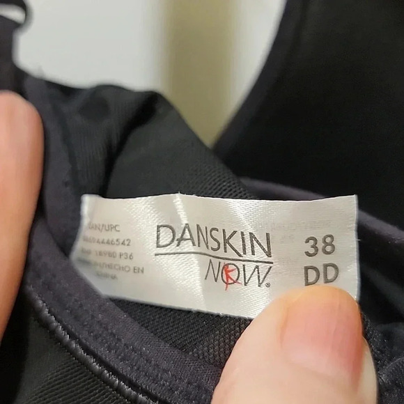 Danskin Now Racer Back Sports Black Bra Size 38DD - Picture 3 of 4